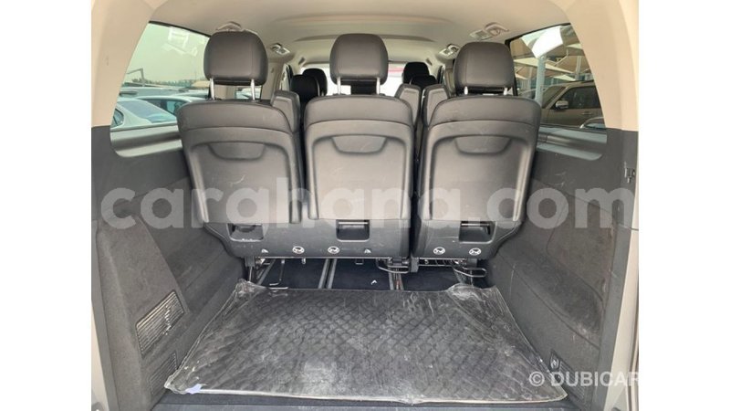 Big with watermark mercedes benz a200 ashanti import dubai 48295