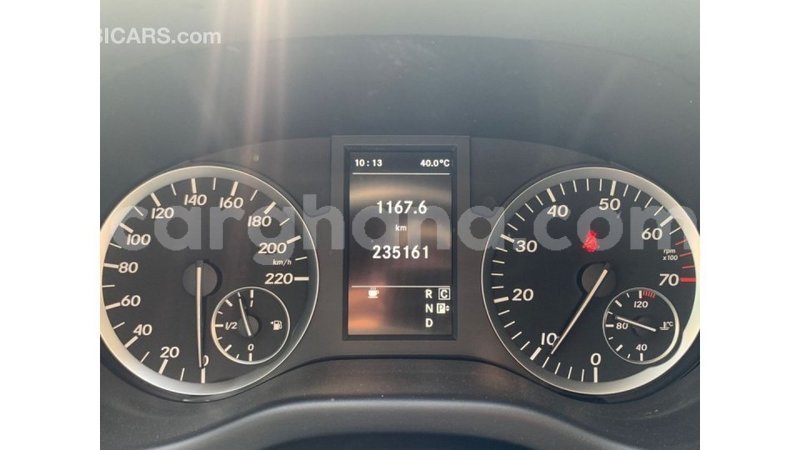 Big with watermark mercedes benz a200 ashanti import dubai 48295