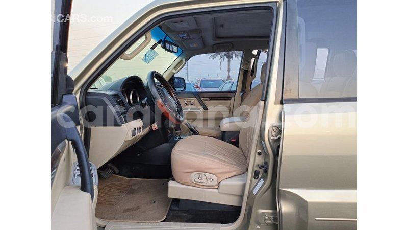 Big with watermark mitsubishi pajero ashanti import dubai 48301