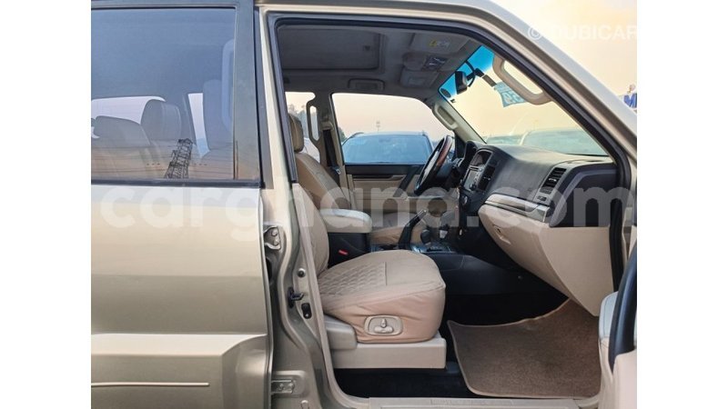 Big with watermark mitsubishi pajero ashanti import dubai 48301