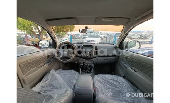 Buy Import Toyota Hilux White Car in Import - Dubai in Ashanti Buy Import Toyota Hilux White Car in Import - Dubai in Ashanti