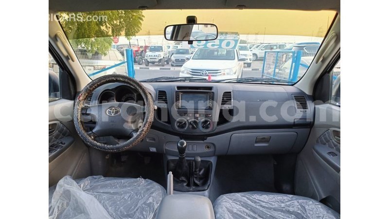 Big with watermark toyota hilux ashanti import dubai 48302