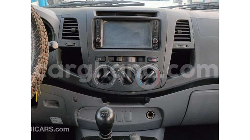 Big with watermark toyota hilux ashanti import dubai 48302