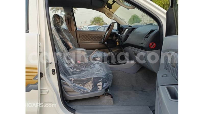 Big with watermark toyota hilux ashanti import dubai 48302