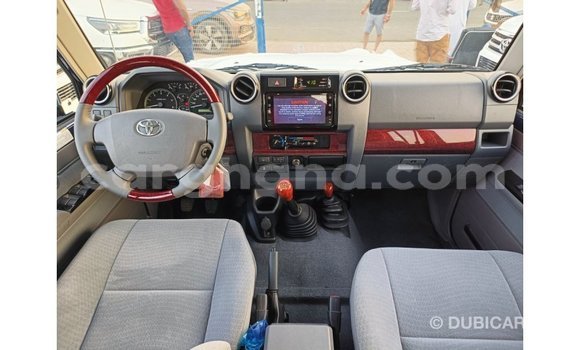 Buy Import Toyota Land Cruiser Blue Car in Import - Dubai in Ashanti Buy Import Toyota Land Cruiser Blue Car in Import - Dubai in Ashanti