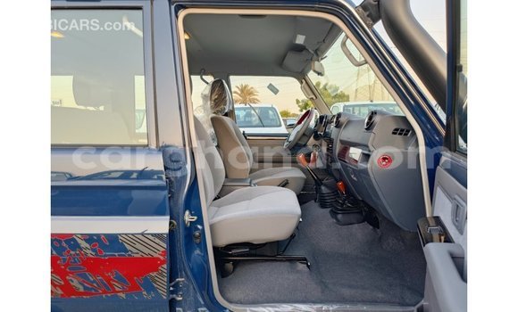 Buy Import Toyota Land Cruiser Blue Car in Import - Dubai in Ashanti Buy Import Toyota Land Cruiser Blue Car in Import - Dubai in Ashanti