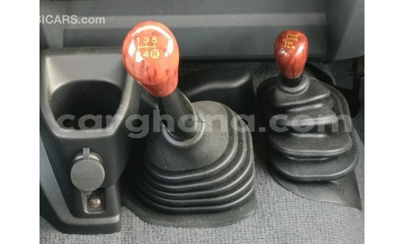 Buy Import Toyota Land Cruiser Blue Car in Import - Dubai in Ashanti Buy Import Toyota Land Cruiser Blue Car in Import - Dubai in Ashanti