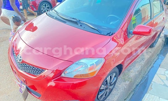 Ra Àlòkù Toyota Yaris Red Ọkọ̀ in Accra ni Greater Accra