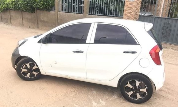 Buy Used Kia Picanto White Car in Accra in Greater Accra