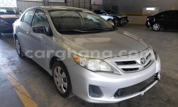 Ra Àlòkù Toyota Corolla Silver Ọkọ̀ in Accra ni Greater Accra