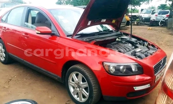 Ra Àlòkù Volvo S40 Red Ọkọ̀ in Accra ni Greater Accra Ra Àlòkù Volvo S40 Red Ọkọ̀ in Accra ni Greater Accra