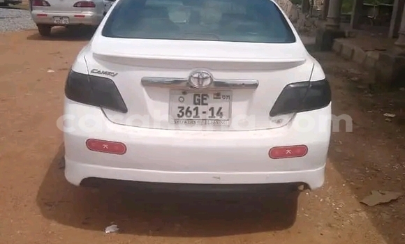 Buy Used Toyota Camry White Car in Accra in Greater Accra Buy Used Toyota Camry White Car in Accra in Greater Accra