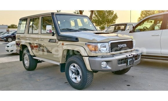 Ra Imported Toyota Land Cruiser Alagara Ọkọ̀ in Import - Dubai ni Ashanti Ra Imported Toyota Land Cruiser Alagara Ọkọ̀ in Import - Dubai ni Ashanti