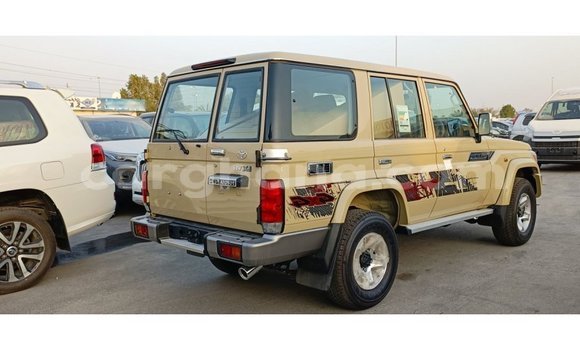 Ra Imported Toyota Land Cruiser Alagara Ọkọ̀ in Import - Dubai ni Ashanti Ra Imported Toyota Land Cruiser Alagara Ọkọ̀ in Import - Dubai ni Ashanti