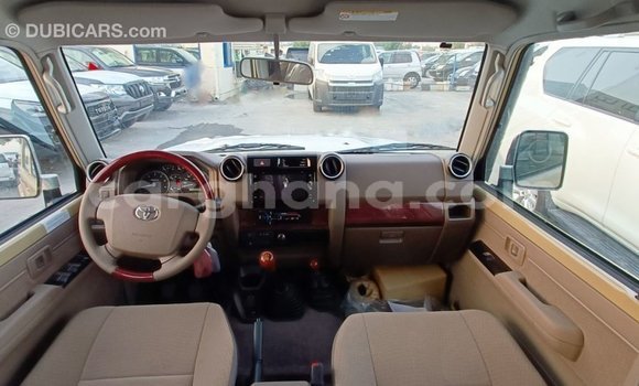Ra Imported Toyota Land Cruiser Alagara Ọkọ̀ in Import - Dubai ni Ashanti Ra Imported Toyota Land Cruiser Alagara Ọkọ̀ in Import - Dubai ni Ashanti