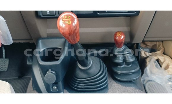 Ra Imported Toyota Land Cruiser Alagara Ọkọ̀ in Import - Dubai ni Ashanti Ra Imported Toyota Land Cruiser Alagara Ọkọ̀ in Import - Dubai ni Ashanti