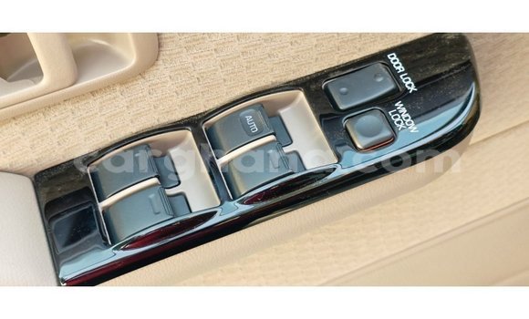 Ra Imported Toyota Land Cruiser Alagara Ọkọ̀ in Import - Dubai ni Ashanti Ra Imported Toyota Land Cruiser Alagara Ọkọ̀ in Import - Dubai ni Ashanti