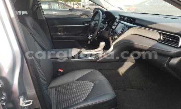 Sayi Na hannu Toyota Camry Azurfa Mota in Accra a Greater Accra Sayi Na hannu Toyota Camry Azurfa Mota in Accra a Greater Accra