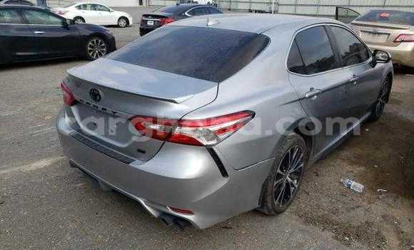 Sayi Na hannu Toyota Camry Azurfa Mota in Accra a Greater Accra Sayi Na hannu Toyota Camry Azurfa Mota in Accra a Greater Accra