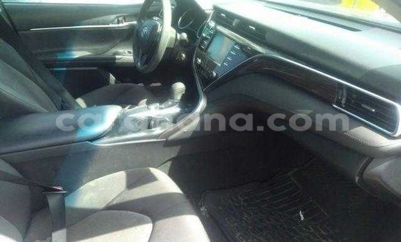 Ra Àlòkù Toyota Camry Black Ọkọ̀ in Accra ni Greater Accra Ra Àlòkù Toyota Camry Black Ọkọ̀ in Accra ni Greater Accra