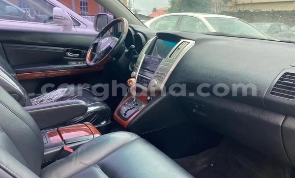 Sayi Na hannu Lexus RX 330 Azurfa Mota in Accra a Greater Accra Sayi Na hannu Lexus RX 330 Azurfa Mota in Accra a Greater Accra