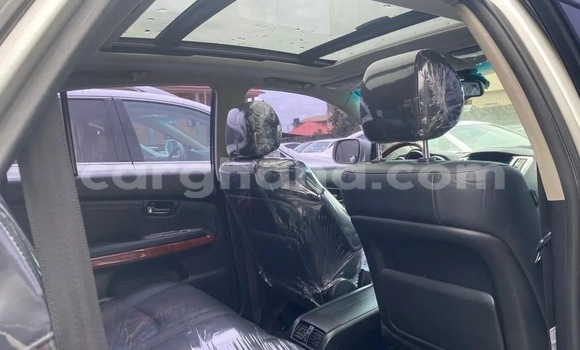 Sayi Na hannu Lexus RX 330 Azurfa Mota in Accra a Greater Accra Sayi Na hannu Lexus RX 330 Azurfa Mota in Accra a Greater Accra