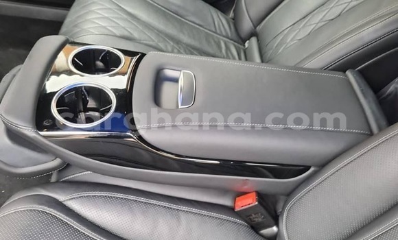 Sayi Na hannu Mercedes‒Benz Maybach S-klasse Black Mota in Accra a Greater Accra Sayi Na hannu Mercedes‒Benz Maybach S-klasse Black Mota in Accra a Greater Accra