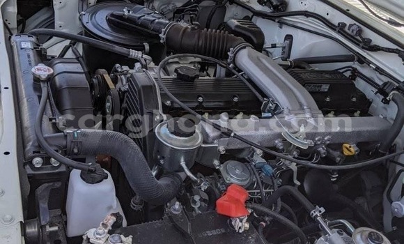 Sayi Na hannu Toyota Land Cruiser White Mota in Accra a Greater Accra Sayi Na hannu Toyota Land Cruiser White Mota in Accra a Greater Accra