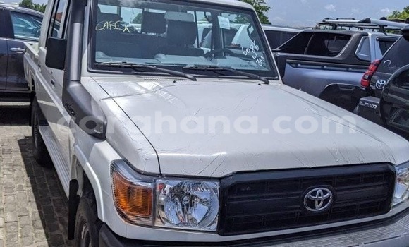 Buy Used Toyota Land Cruiser White Car in Accra in Greater Accra Buy Used Toyota Land Cruiser White Car in Accra in Greater Accra