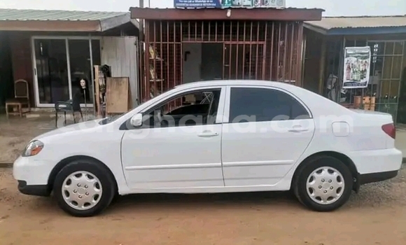 Buy Used Toyota Corolla White Car in Accra in Greater Accra Buy Used Toyota Corolla White Car in Accra in Greater Accra
