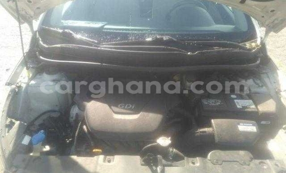 Sayi Na hannu Hyundai Accent White Mota in Accra a Greater Accra Sayi Na hannu Hyundai Accent White Mota in Accra a Greater Accra