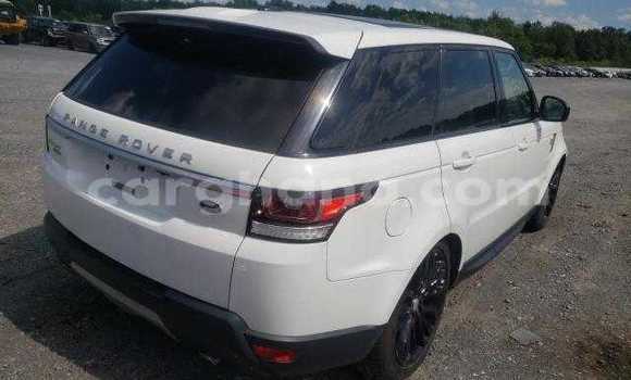 Sayi Na hannu Land Rover Range Rover White Mota in Accra a Greater Accra Sayi Na hannu Land Rover Range Rover White Mota in Accra a Greater Accra