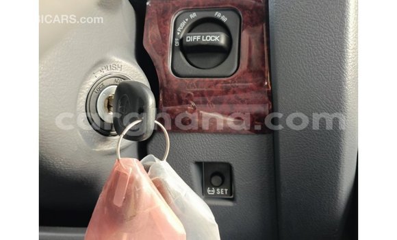 Buy Import Toyota Land Cruiser White Car in Import - Dubai in Ashanti Buy Import Toyota Land Cruiser White Car in Import - Dubai in Ashanti