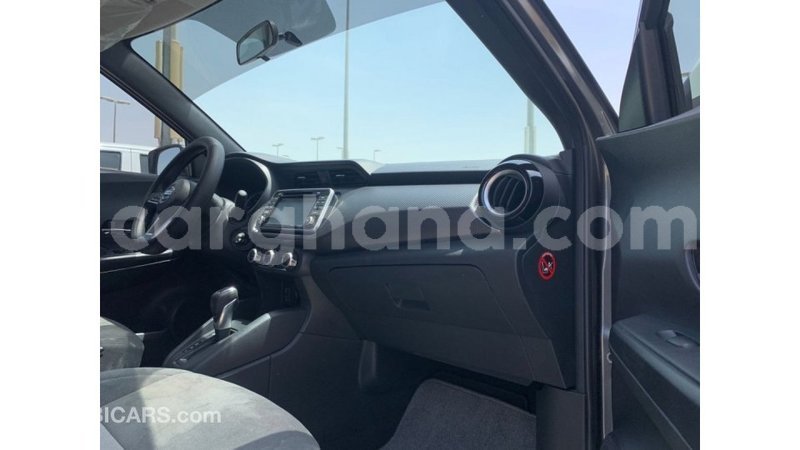 Big with watermark nissan evalia ashanti import dubai 48407