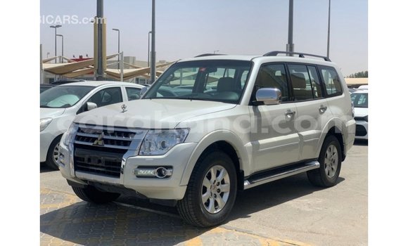 Ra Imported Mitsubishi Pajero funfun Ọkọ̀ in Import - Dubai ni Ashanti Ra Imported Mitsubishi Pajero funfun Ọkọ̀ in Import - Dubai ni Ashanti