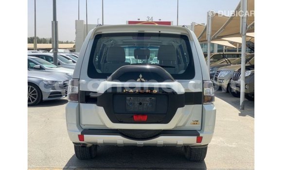 Ra Imported Mitsubishi Pajero funfun Ọkọ̀ in Import - Dubai ni Ashanti Ra Imported Mitsubishi Pajero funfun Ọkọ̀ in Import - Dubai ni Ashanti