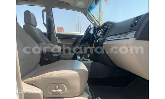 Ra Imported Mitsubishi Pajero funfun Ọkọ̀ in Import - Dubai ni Ashanti Ra Imported Mitsubishi Pajero funfun Ọkọ̀ in Import - Dubai ni Ashanti