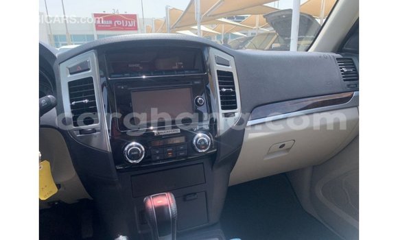 Ra Imported Mitsubishi Pajero funfun Ọkọ̀ in Import - Dubai ni Ashanti Ra Imported Mitsubishi Pajero funfun Ọkọ̀ in Import - Dubai ni Ashanti