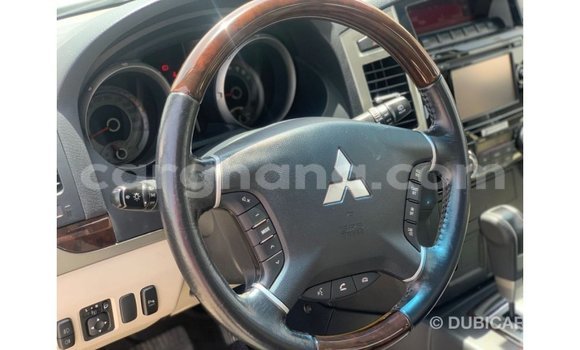 Ra Imported Mitsubishi Pajero funfun Ọkọ̀ in Import - Dubai ni Ashanti Ra Imported Mitsubishi Pajero funfun Ọkọ̀ in Import - Dubai ni Ashanti