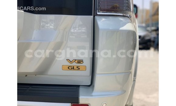 Ra Imported Mitsubishi Pajero funfun Ọkọ̀ in Import - Dubai ni Ashanti Ra Imported Mitsubishi Pajero funfun Ọkọ̀ in Import - Dubai ni Ashanti