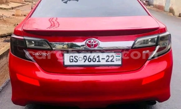 Ra Àlòkù Toyota Camry Red Ọkọ̀ in Accra ni Greater Accra Ra Àlòkù Toyota Camry Red Ọkọ̀ in Accra ni Greater Accra