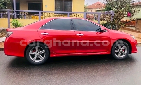 Sayi Na hannu Toyota Camry Red Mota in Accra a Greater Accra Sayi Na hannu Toyota Camry Red Mota in Accra a Greater Accra