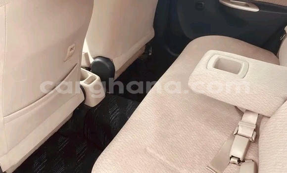 Ra Àlòkù Toyota Belta funfun Ọkọ̀ in Accra ni Greater Accra Ra Àlòkù Toyota Belta funfun Ọkọ̀ in Accra ni Greater Accra
