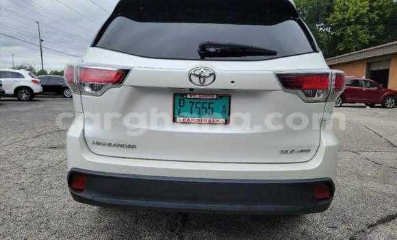 Sayi Na hannu Toyota Highlander White Mota in Accra a Greater Accra Sayi Na hannu Toyota Highlander White Mota in Accra a Greater Accra