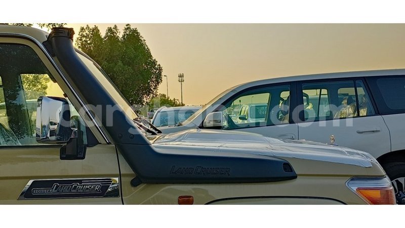 Big with watermark toyota land cruiser ashanti import dubai 48458