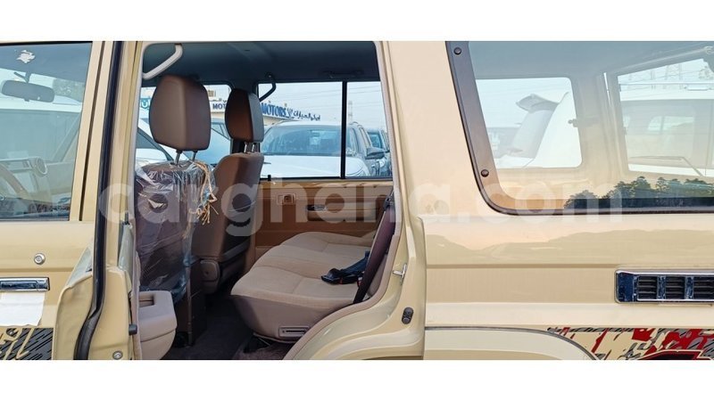 Big with watermark toyota land cruiser ashanti import dubai 48458