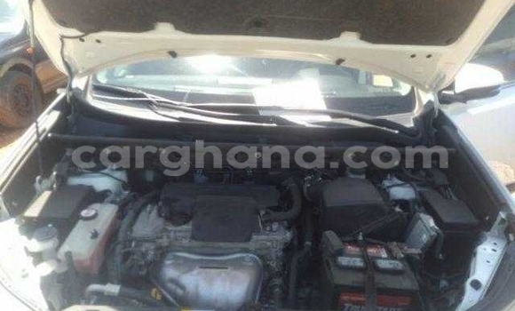 Buy Used Toyota RAV4 White Car in Accra in Greater Accra Buy Used Toyota RAV4 White Car in Accra in Greater Accra