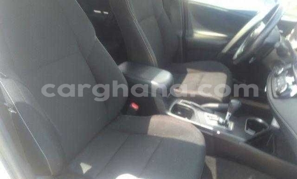 Buy Used Toyota RAV4 White Car in Accra in Greater Accra Buy Used Toyota RAV4 White Car in Accra in Greater Accra