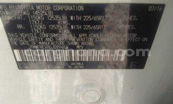 Buy Used Toyota RAV4 White Car in Accra in Greater Accra Buy Used Toyota RAV4 White Car in Accra in Greater Accra