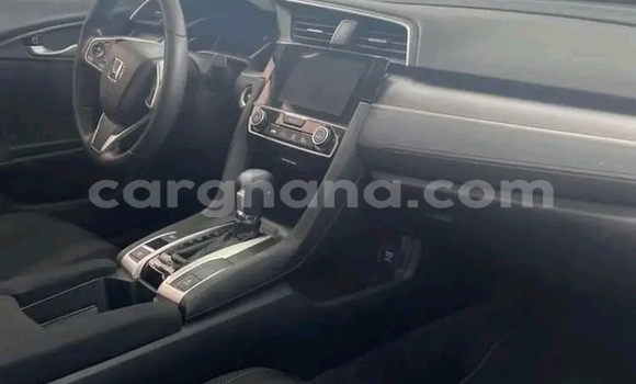 Sayi Na hannu Honda Civic White Mota in Accra a Greater Accra Sayi Na hannu Honda Civic White Mota in Accra a Greater Accra